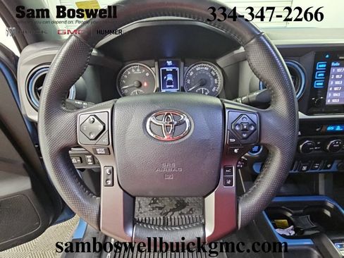 Used 2019 Toyota Tacoma TRD Sport AWD/4WD image 22