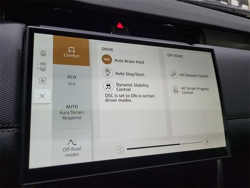 New 2025 Land Rover Discovery Sport Dynamic SE image 34