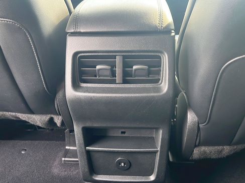 Used 2023 Ford Edge SEL AWD/4WD image 34
