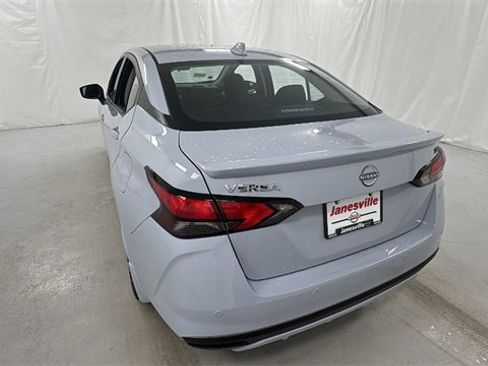 New 2025 Nissan Versa SR w/ Trunk Package image 5