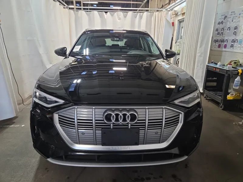 Used 2019 Audi e-tron Premium Plus w/ Cold Weather Package AWD/4WD image 2