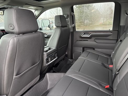 New 2026 GMC Sierra 2500 SLT w/ SLT Premium Package AWD/4WD image 14