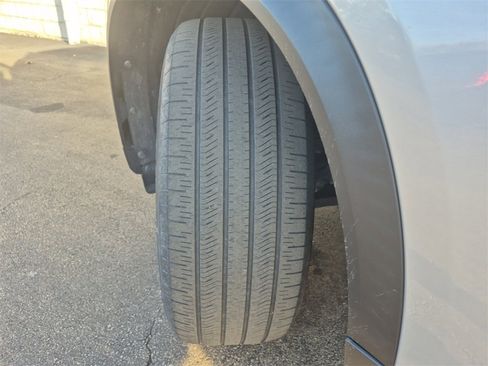 Used 2024 MAZDA CX-90 3.3 Turbo w/ Preferred Plus image 25