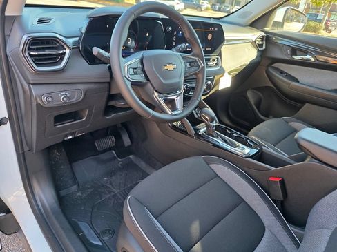 New 2026 Chevrolet TrailBlazer LT w/ Convenience Package FWD image 8
