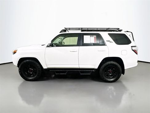 Used 2022 Toyota 4Runner TRD Off-Road Premium image 5