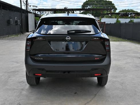 Used 2026 Nissan Kicks SR FWD image 4
