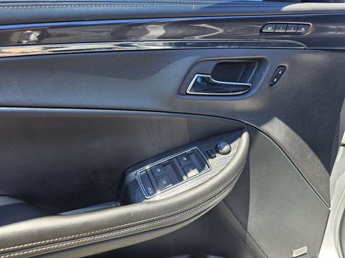 Used 2017 Chevrolet Impala Premier w/ Enhanced Convenience Package FWD image 17