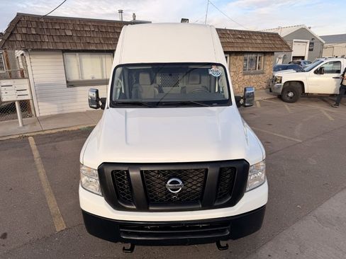 Used 2018 Nissan NV 2500 SV image 10