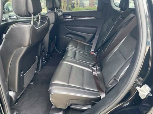 Used 2020 Jeep Grand Cherokee Overland image 19