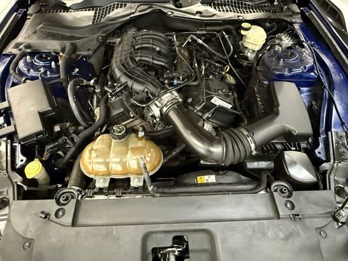 Used 2015 Ford Mustang Coupe image 33