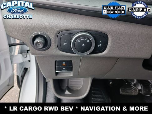Used 2023 Ford E-Transit Base image 28