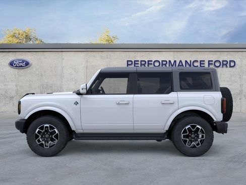 New 2025 Ford Bronco Outer Banks AWD/4WD image 3
