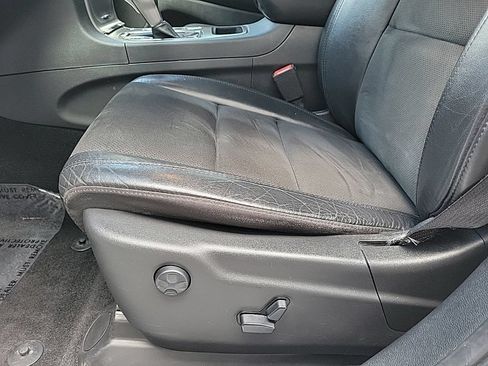 Used 2020 Jeep Grand Cherokee Altitude AWD/4WD image 9