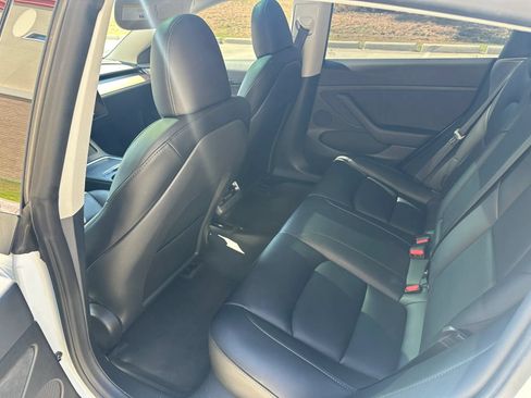 Used 2023 Tesla Model 3 Standard Range RWD image 8
