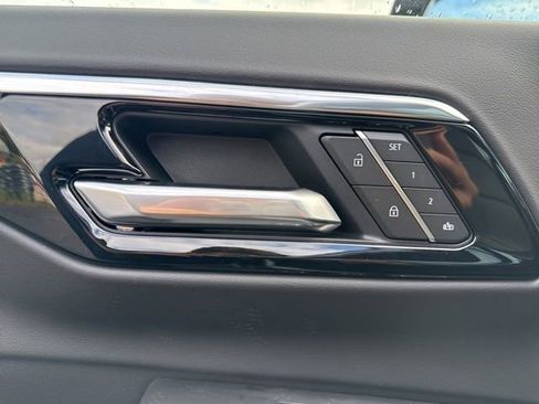 New 2026 Chevrolet Suburban High Country image 22