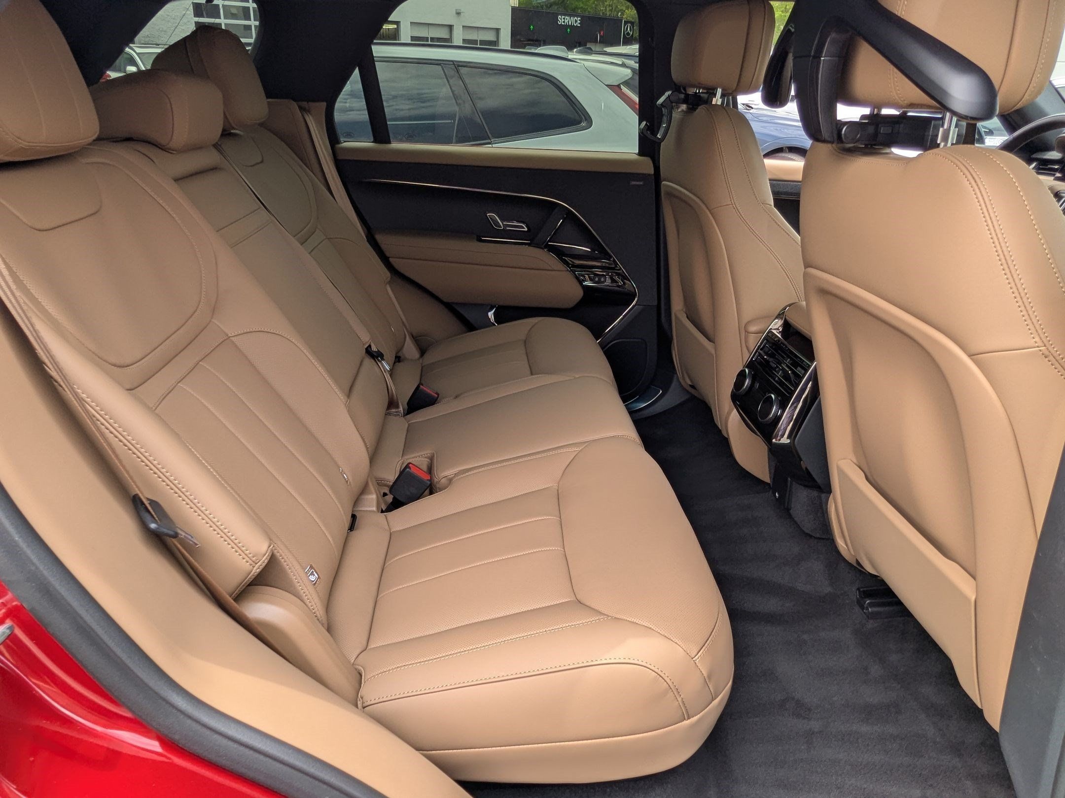 New 2026 Land Rover Range Rover Sport SE AWD/4WD image 30