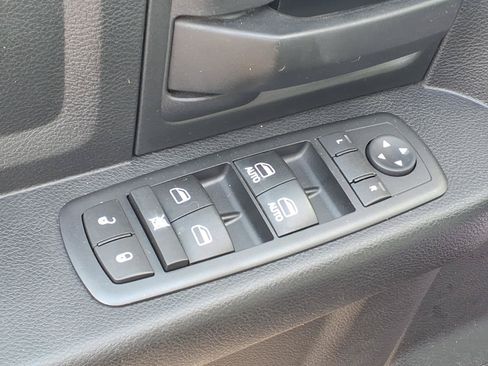 Used 2017 RAM 1500 Express AWD/4WD image 15