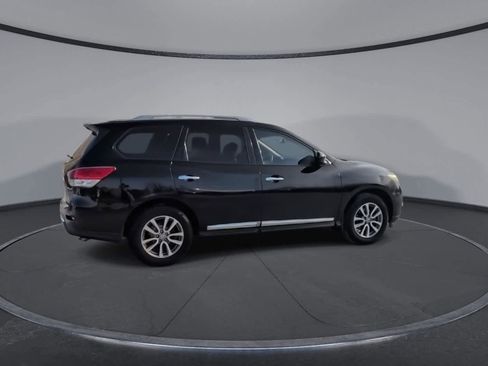 Used 2016 Nissan Pathfinder SL image 9