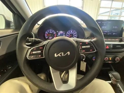 Used 2022 Kia Forte LXS image 24