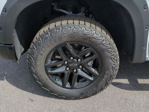 Used 2023 Chevrolet Silverado 1500 LT Trail Boss image 9