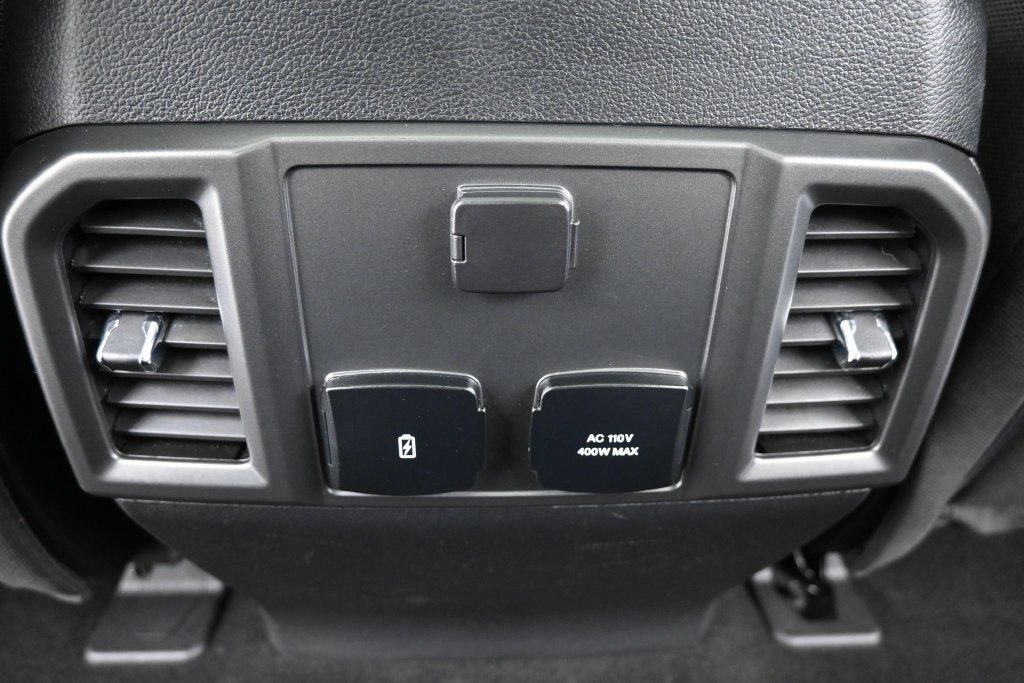 Used 2019 Ford F150 XLT w/ Equipment Group 302A Luxury AWD/4WD image 32