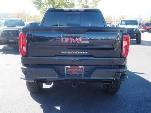 Used 2020 GMC Sierra 1500 AT4 w/ AT4 Carbonpro Edition AWD/4WD image 6