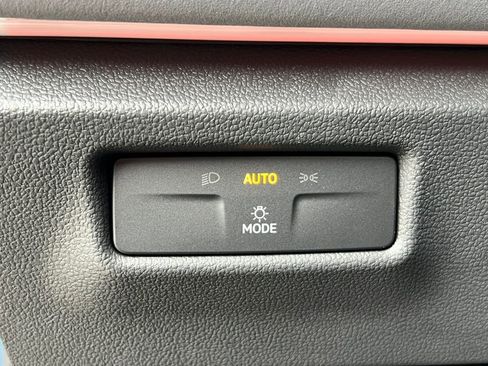 New 2026 Volkswagen Tiguan SE AWD/4WD image 20