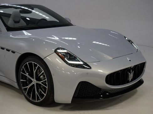 New 2026 Maserati GranCabrio Modena image 9