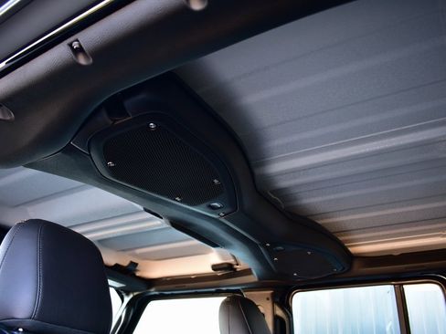 New 2025 Jeep Wrangler Sport S image 28