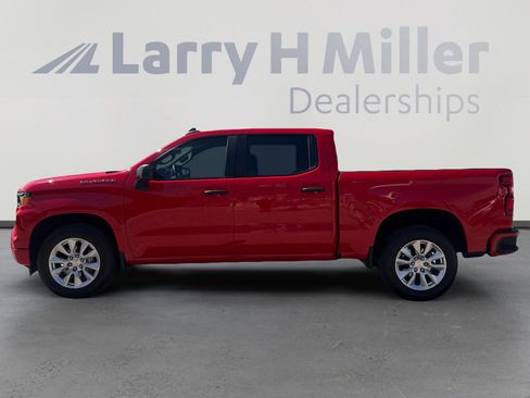 Used 2024 Chevrolet Silverado 1500 Custom RWD image 2