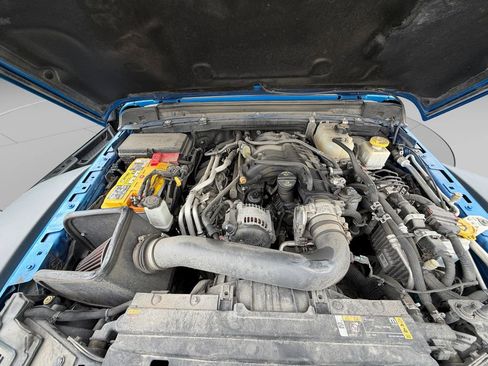 Used 2022 Jeep Gladiator Rubicon w/ Cold Weather Group AWD/4WD image 22