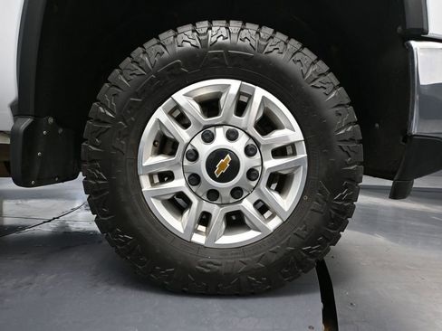 Used 2024 Chevrolet Silverado 2500 LT w/ Convenience Package AWD/4WD image 18