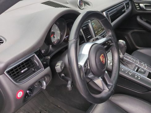 Used 2015 Porsche Macan S AWD/4WD image 10