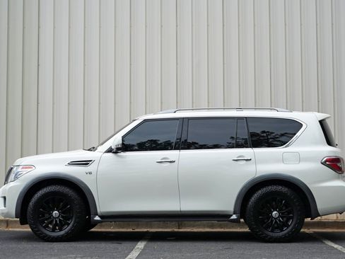 Used 2019 Nissan Armada SV w/ Driver Package RWD image 8