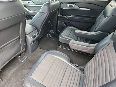 Certified 2025 Ford Explorer ST-Line image 13