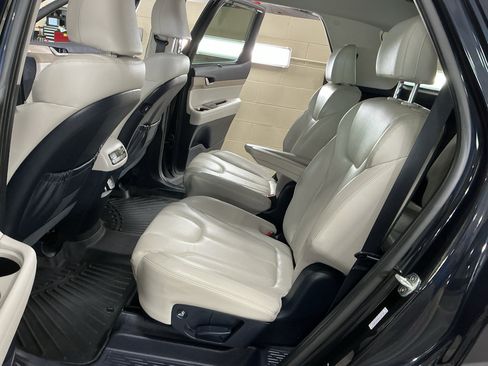 Used 2020 Hyundai Palisade SEL w/ Premium Package FWD image 13
