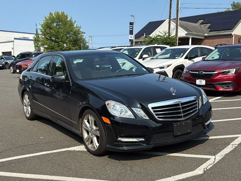 Used 2013 Mercedes-Benz E 350 4MATIC Sedan image 3