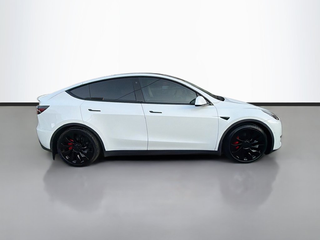 Used 2022 Tesla Model Y Performance AWD/4WD image 8