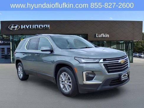 Used 2023 Chevrolet Traverse LT AWD/4WD image 1