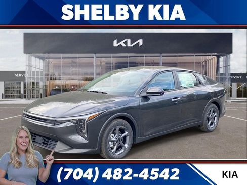 New 2026 Kia K4 LXS image 1