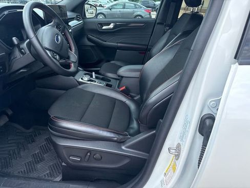 Used 2025 Ford Escape ST-Line w/ Equipment Group 301A FWD image 15