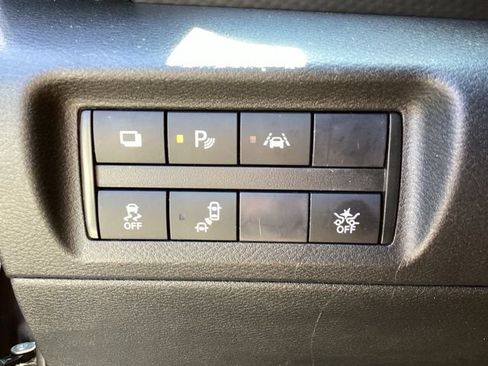 Used 2023 Nissan Kicks S FWD image 14