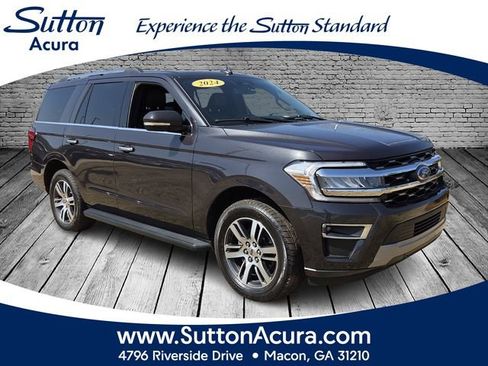 Used 2024 Ford Expedition Limited image 1