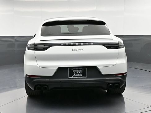 Certified 2022 Porsche Cayenne E-Hybrid Coupe image 7