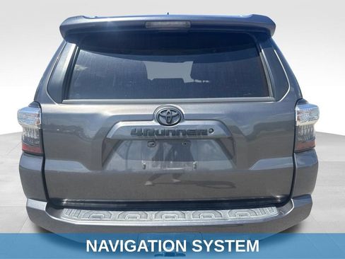 Used 2016 Toyota 4Runner SR5 AWD/4WD image 8