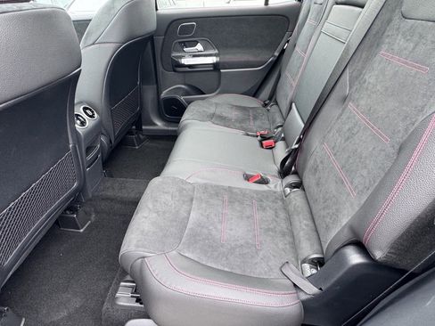 Used 2024 Mercedes-Benz GLB 250 image 29