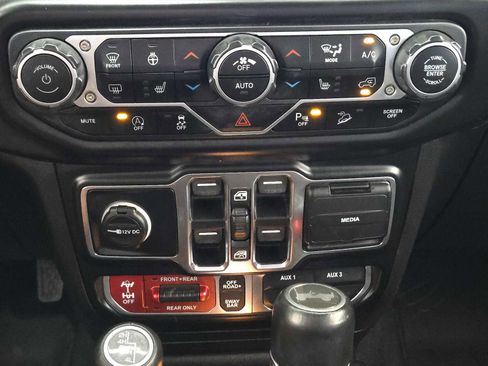 Used 2021 Jeep Wrangler Unlimited Rubicon image 19