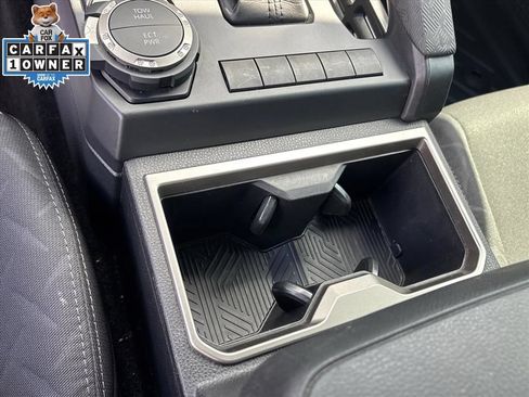 Used 2025 Toyota Tacoma SR5 AWD/4WD image 19