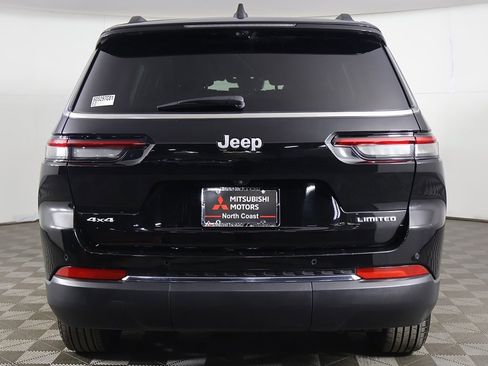 Used 2024 Jeep Grand Cherokee L Limited w/ Luxury Tech Group II image 16