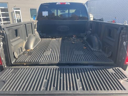 Used 2018 Ford F150 XLT w/ Equipment Group 302A Luxury image 16